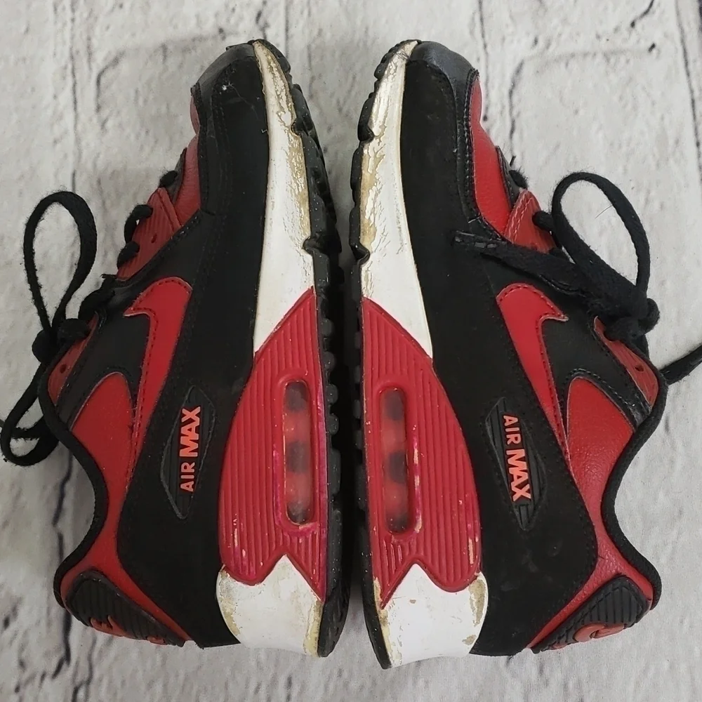 NIKE Air Max 2015 Kids 1Y Sneakers Red and Black Used Condition Retro